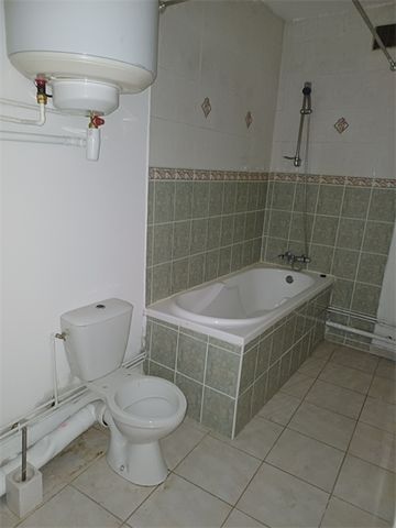 Location Appartement 2 pièces - Photo 2