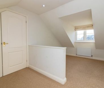 3 bedroom end of terrace house to rent - Photo 5