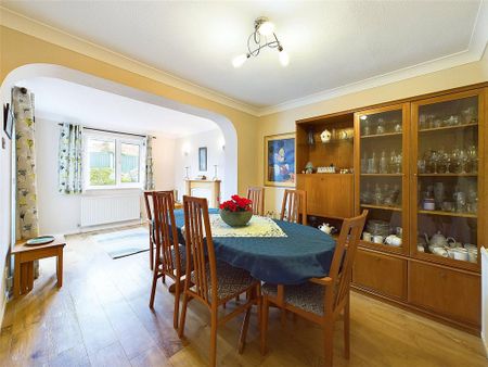 3 bedroom detached house to rent - Photo 4