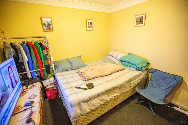 11/2 Scadden Road, South Hedland WA 6722 - House For Rent | Domain - Photo 1