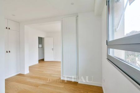 Location appartement, Saint-Cloud, 3 pièces, 71.71 m², ref 85535715 - Photo 2