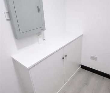 High Street, Harrold MK43, London - Photo 4