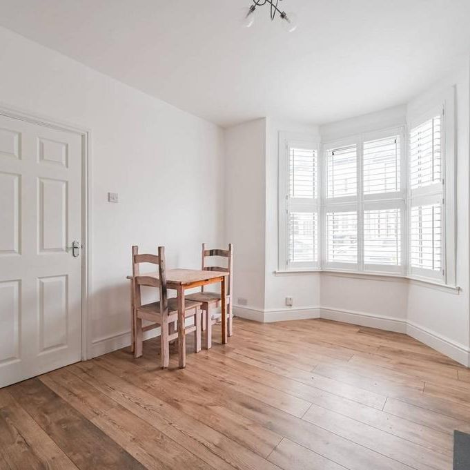 4 bedroom terraced house to rent - Photo 1