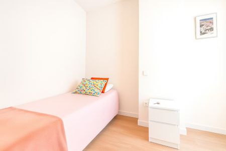 Calle de Santa Feliciana, Madrid, Community of Madrid 28010 - Photo 5