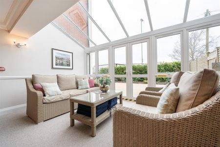 Dutton Lodge , Penrith - Photo 5