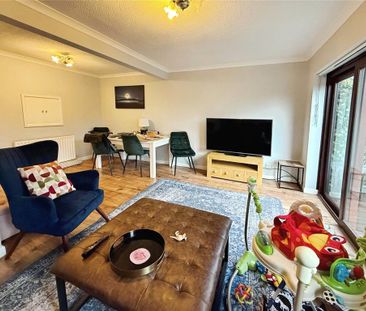 3 bedroom link detached house to rent - Photo 4