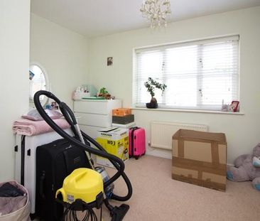 2 bedroom end of terrace house to rent - Photo 2