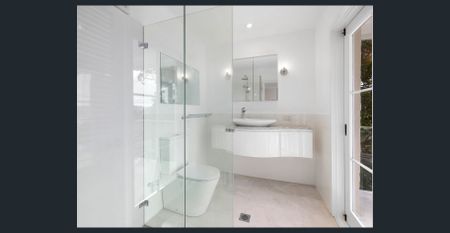 Stunning Views, Stunning Home - Photo 2