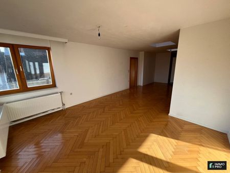 Zentrale, liebe Single-/Pärchenwohnung mit Panoramafenster ab sofort zu vermieten - Photo 2
