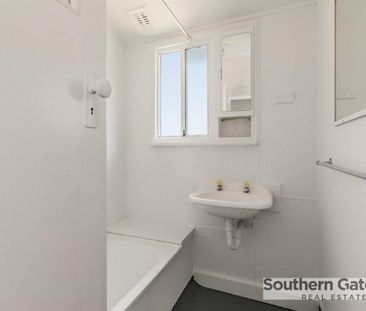 Charming 2-Bedroom Home in Calista - Photo 3