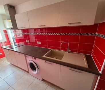 Location Appartement 3 pièces 70m² MARSEILLE 9ème - Photo 6