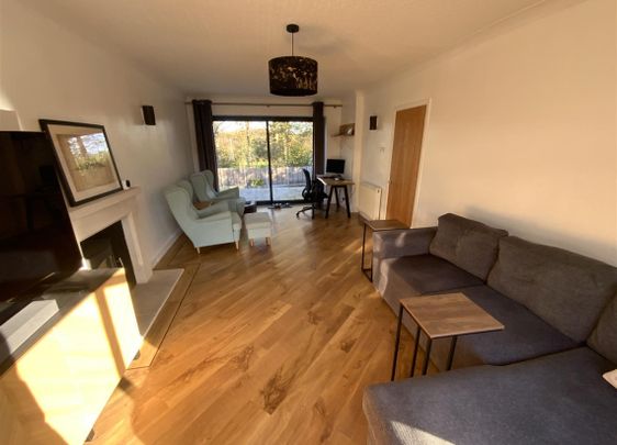 Links Drive, Solihull - Photo 1