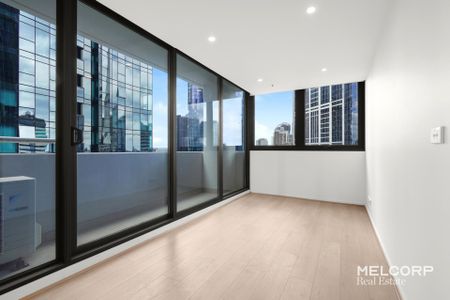 TWO-BEDROOM APARTMENT WITH PANORAMIC CITY VIEWS - UNFURNISHED - Photo 3