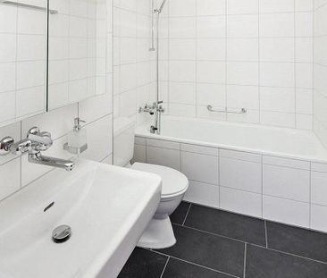 grosszügige 3.5 Zimmer-Wohnung - an sonniger, Lage mit Seeblick - Foto 5