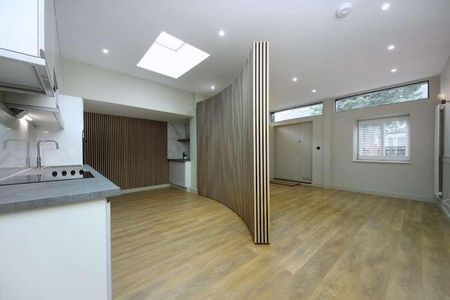 Gloucester Road, W3 - Photo 2