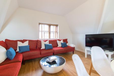 1 bedroom in a house share to rent - Photo 2