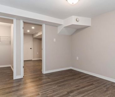 For Lease - 36 Bond Street, London South, Ontario - Photo 2