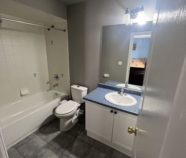 For Lease - 55 Richgrove Drive, Brampton, Ontario - Photo 5