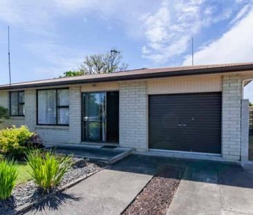 Sunny Two Bedroom Home in Flaxmere - Photo 4