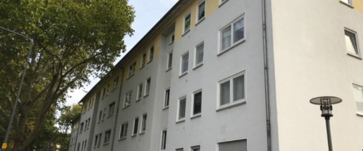 Komfortabel wohnen im 2. Obergeschoss mit Badewanne - Photo 1