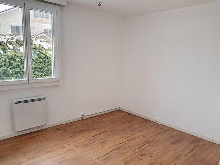 Petite maison individuelle avec jardin ! BAIL A DUREE MAXIMUM D'UN AN ! - Photo 4