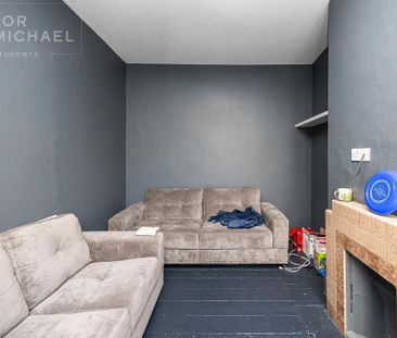 4 bedroom terraced house to rent - Photo 1