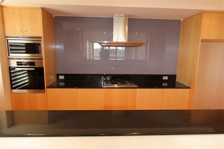 FOUR BEDROOM APARTMENT IN LUXURY RESORT-STYLE COMMUNITY - Photo 5