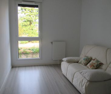 Location Appartement 3 pièces 60m² ST JEAN DE BRAYE 45800 - Photo 2
