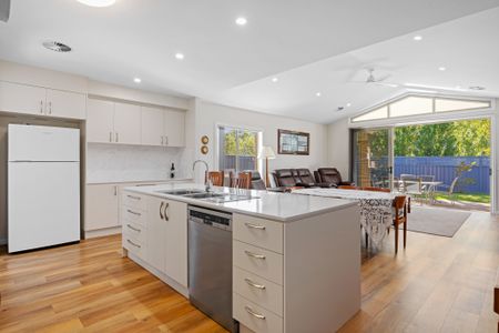 23 Nottingham Road, Thurgoona NSW 2640 - House For Rent | Domain - Photo 5