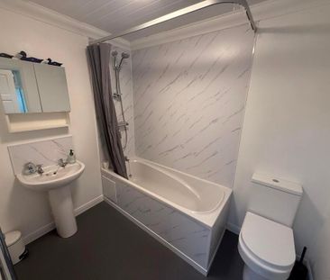 4 bedroom house to rent - Photo 2