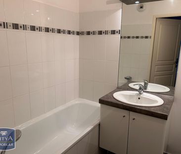 Location Appartement 2 pièces 55m² ARMENTIERES 59280 - Photo 5