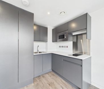 Studio to rent - Photo 6