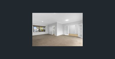 FOUR BEDROOM HOUSE - Photo 4