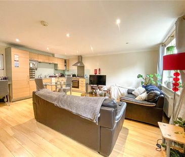 Victoria Mews, St. Judes Road, Englefield Green, Egham, TW20 0BF - Photo 1