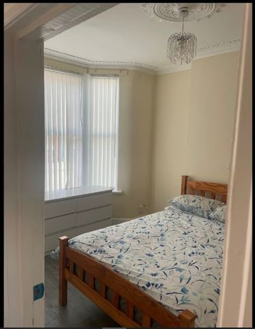Room in a Shared House, Rossett Street, L6 - Photo 2