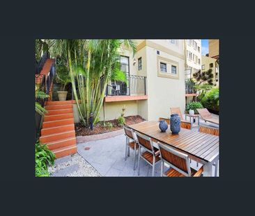 Lifestyle to Harbour Foreshore - Photo 6