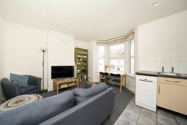 Valnay Street, Tooting, SW17 - Photo 1