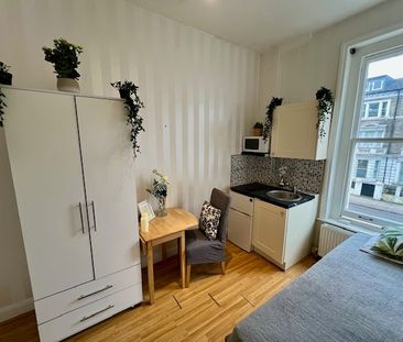 Room in a Shared Flat, Holland Road, W14 - Photo 6