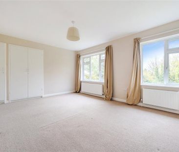 5 bedroom detached house to rent - Photo 4