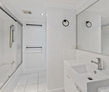 Modern, low-maintenance living in the heart of McDowall - Photo 4