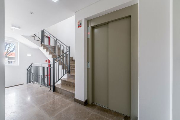 Apartamento T3 para arrendamento sem móveis em condomínio de luxo em Cascais - Photo 1