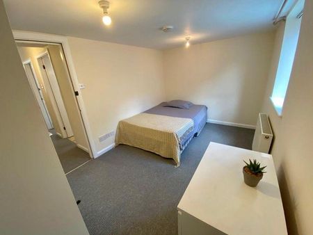 4 bedroom house share to rent - Photo 5