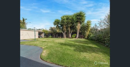 "Elegance Redefined: Luxury Living in a Tranquil Setting" - Photo 5