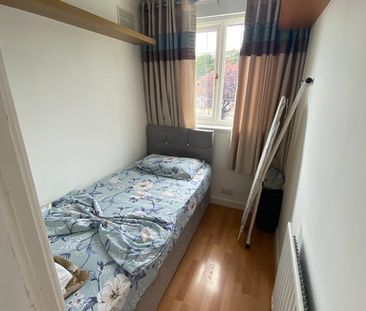 3 Bed Semi-Detached House, College Road, B44 - Photo 3