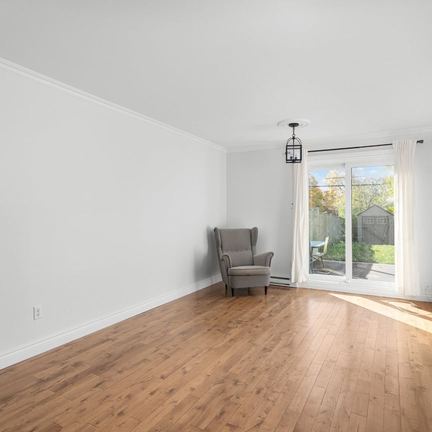 242 Stillview Road - Photo 1