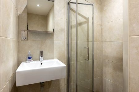 Sandycombe Road, Richmond, TW9 studio to rent - Photo 5