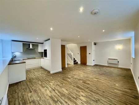 2 bedroom flat to rent - Photo 3