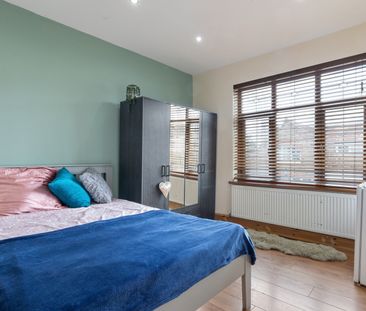 🌺 ENSUITE ROOMS, ALL BILLS, CLEANER & GARDENER 🌺 Room 3 - Photo 5