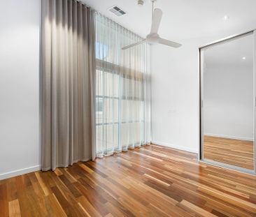 Two-bedroom two bathroom townhouse in wanted locale - Photo 2