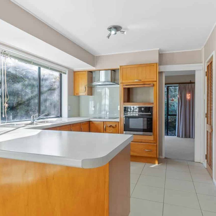 Lovely Family Home In Sommerville - Photo 1